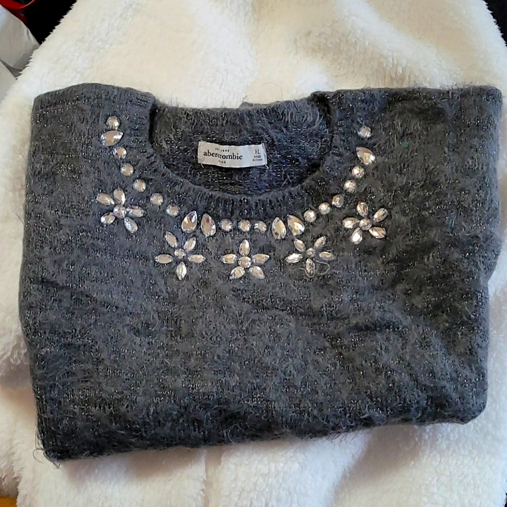 ABERCROMBIE GIRLS RHINESTONE SWEATER